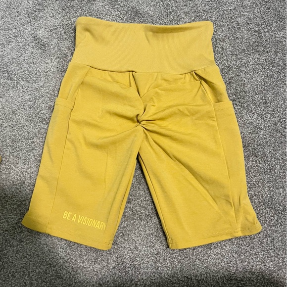 Yellow Gymshark Sol Lift Short Set - Picture 9 of 10